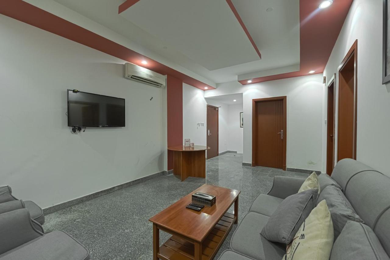 โอโย 116 แพลตินัม โฮเต็ล อพาร์ตเมนต์ Hotel Seeb ภายนอก รูปภาพ